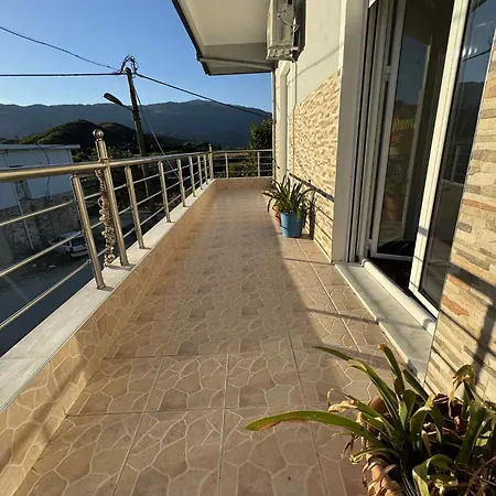 Old Castle Location Apartment